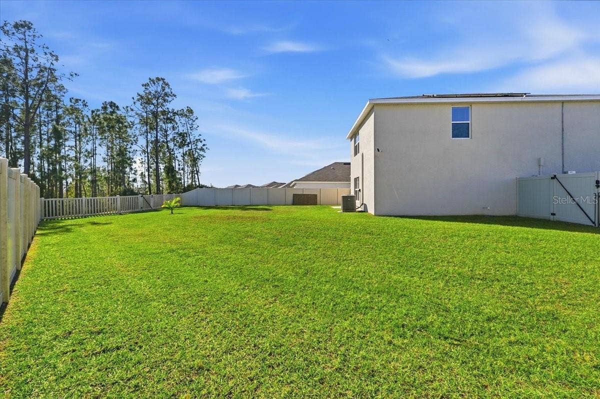 1211 TAHITIAN SUNRISE DRIVE, Plant City, FL 33565 1211 TAHITIAN SUNRISE DRIVE, Plant City, FL 33565