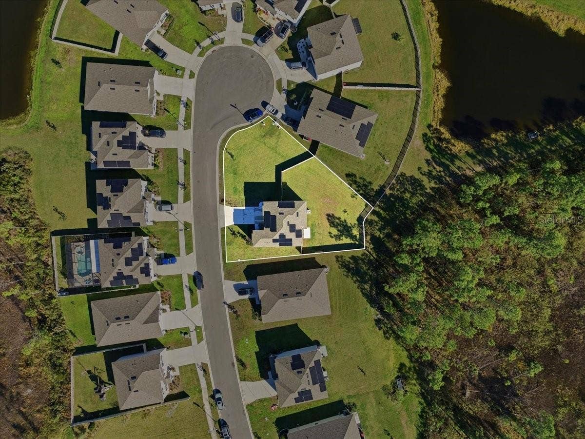 1211 TAHITIAN SUNRISE DRIVE, Plant City, FL 33565 1211 TAHITIAN SUNRISE DRIVE, Plant City, FL 33565