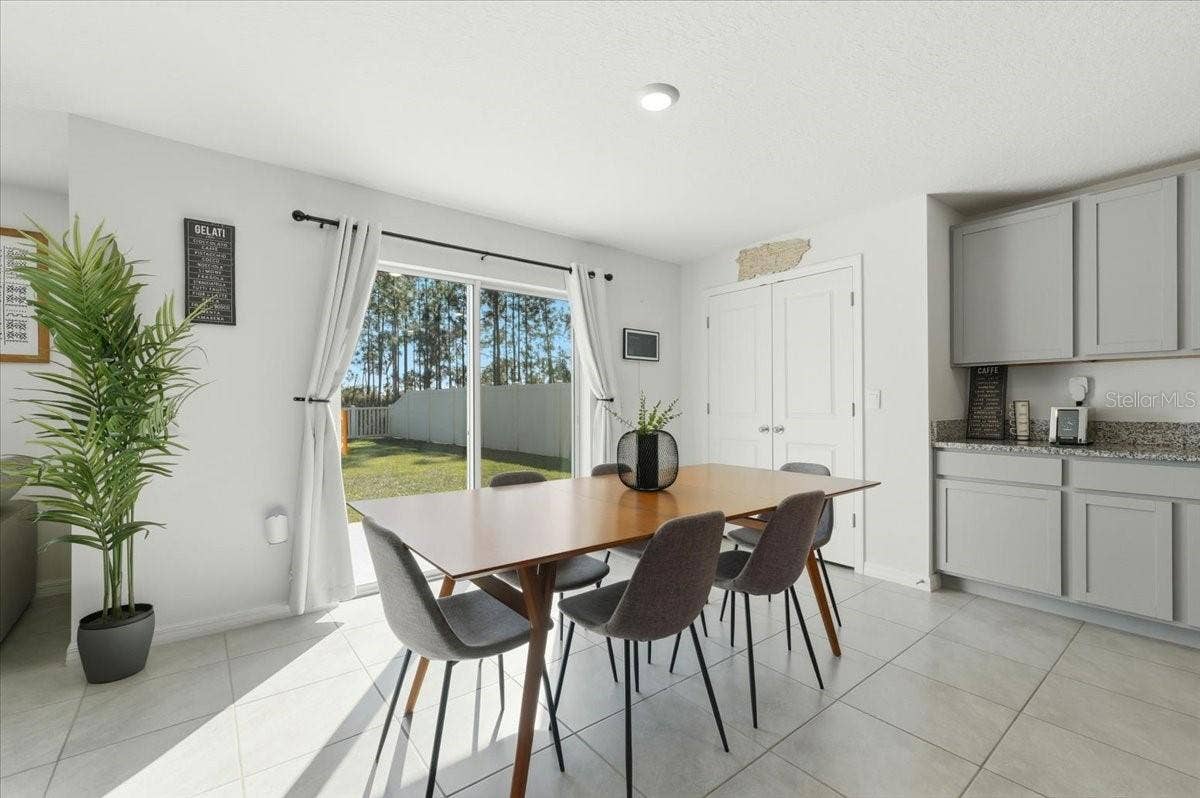 1211 TAHITIAN SUNRISE DRIVE, Plant City, FL 33565 1211 TAHITIAN SUNRISE DRIVE, Plant City, FL 33565