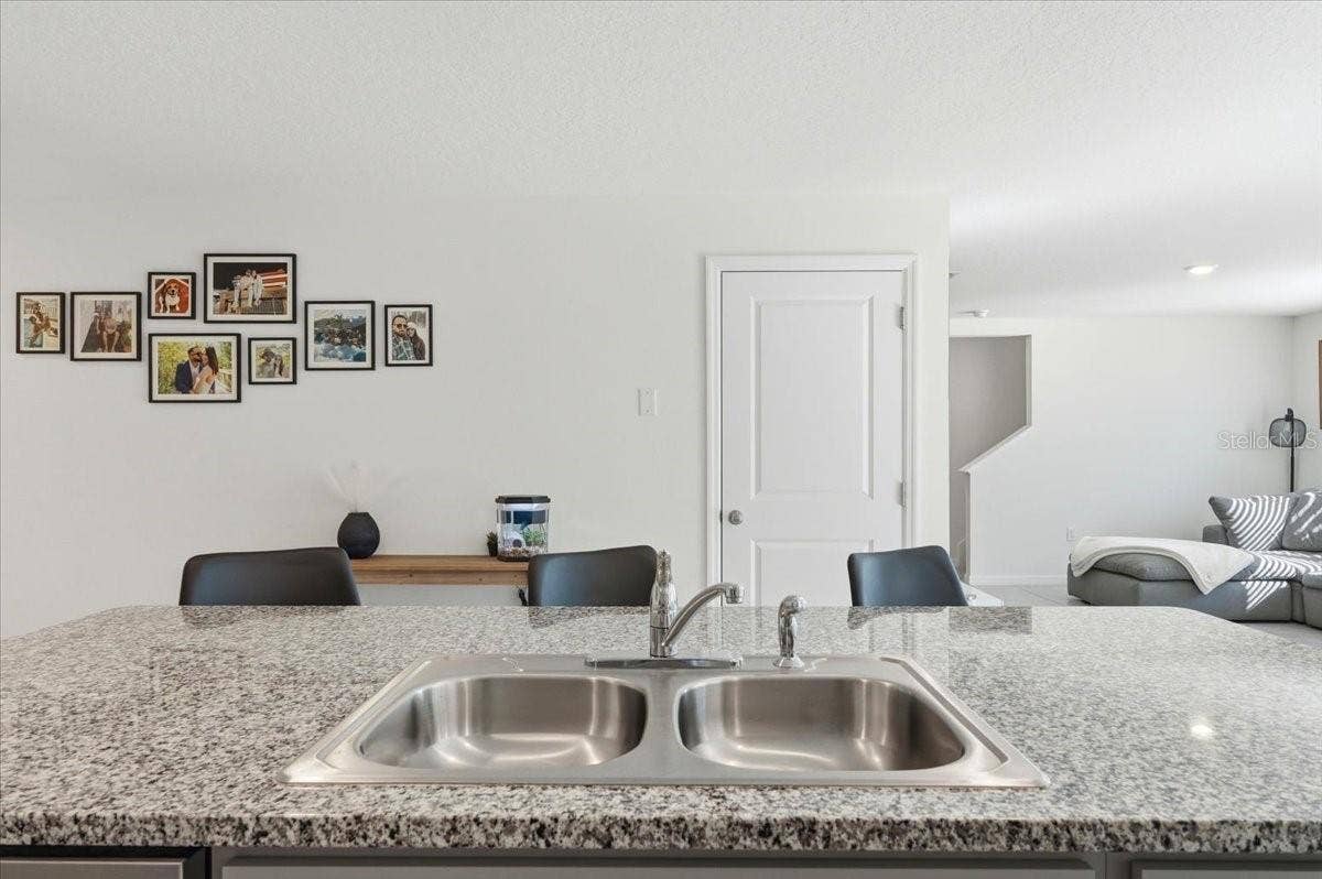 1211 TAHITIAN SUNRISE DRIVE, Plant City, FL 33565 1211 TAHITIAN SUNRISE DRIVE, Plant City, FL 33565