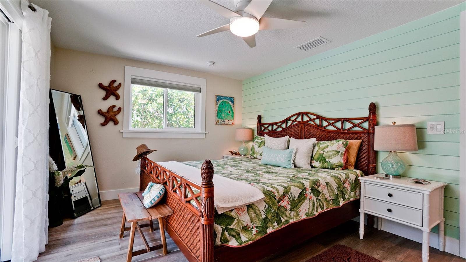 522 68TH STREET, Holmes Beach, FL 34217 522 68TH STREET, Holmes Beach, FL 34217