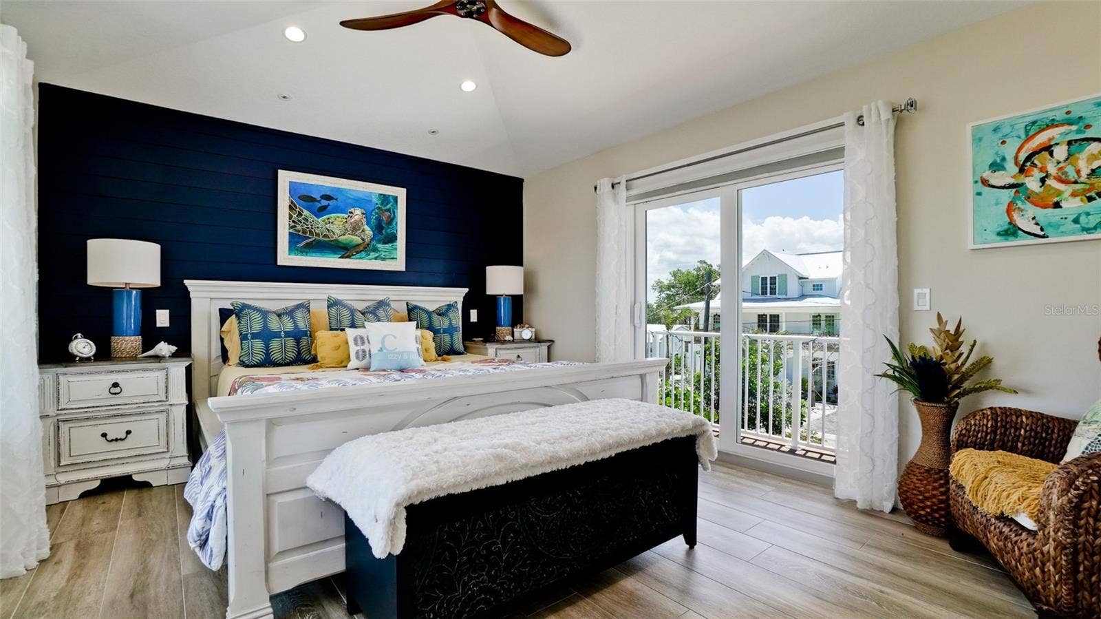 522 68TH STREET, Holmes Beach, FL 34217 522 68TH STREET, Holmes Beach, FL 34217