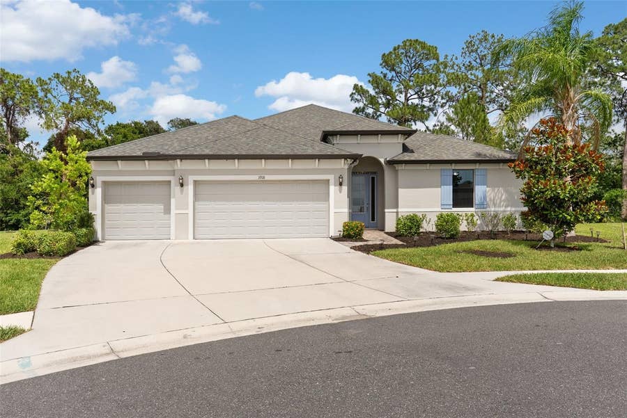 Property photo for 3918 GAVIOTA DRIVE, Ruskin, FL