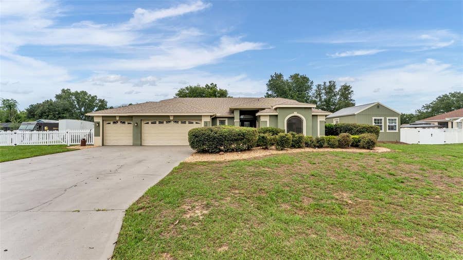 Property photo for 36225 OAK KNOLL LOOP, Dade City, FL
