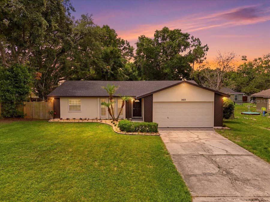 Property photo for 1422 PERIWINKLE COURT, Lakeland, FL
