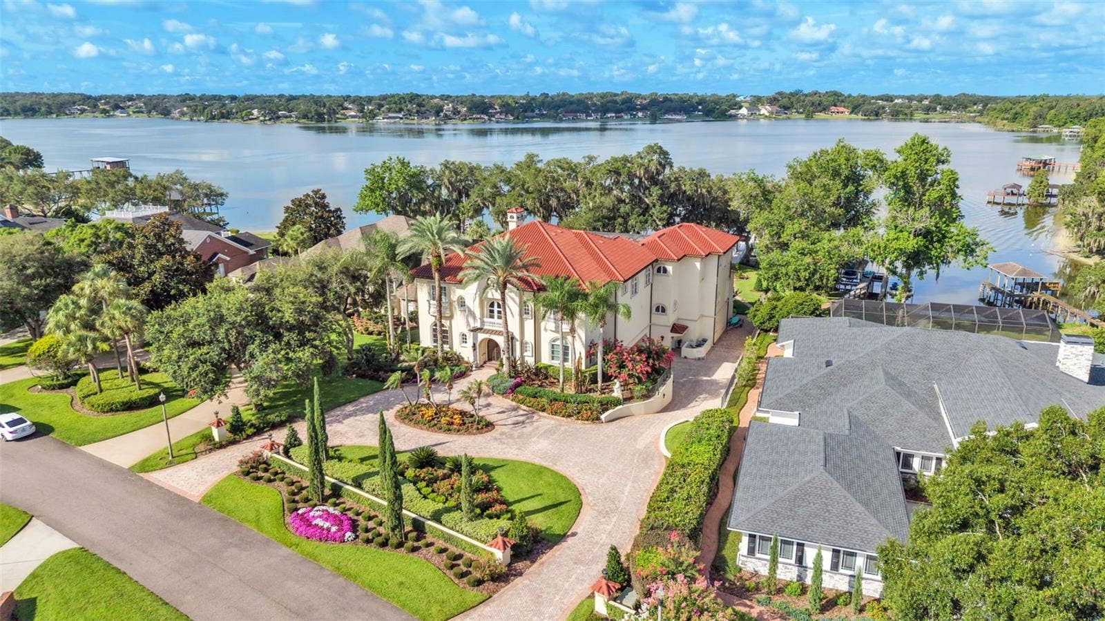 5119 LAKE IN THE WOODS BOULEVARD, Lakeland, FL 33813 5119 LAKE IN THE WOODS BOULEVARD, Lakeland, FL 33813
