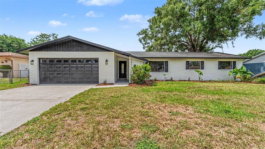 Property photo for 1311 NORTHGLEN LANE, Lakeland, FL