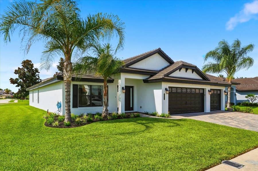 Property photo for 477 LAKE VISTA DRIVE, Auburndale, FL
