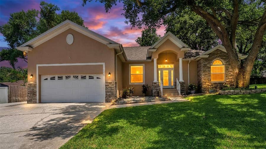Property photo for 7229 REMINGTON OAKS COURT, Lakeland, FL
