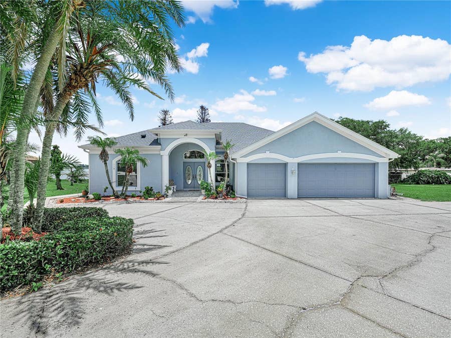 Property photo for 118 W JULIANA WAY, Auburndale, FL