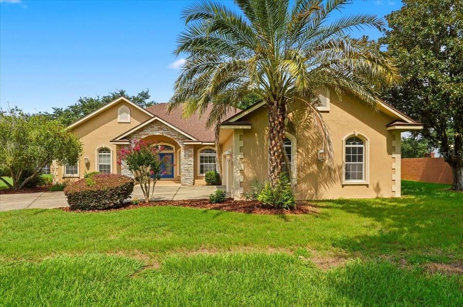 Property photo for 5646 HILLVIEW COURT, Lakeland, FL