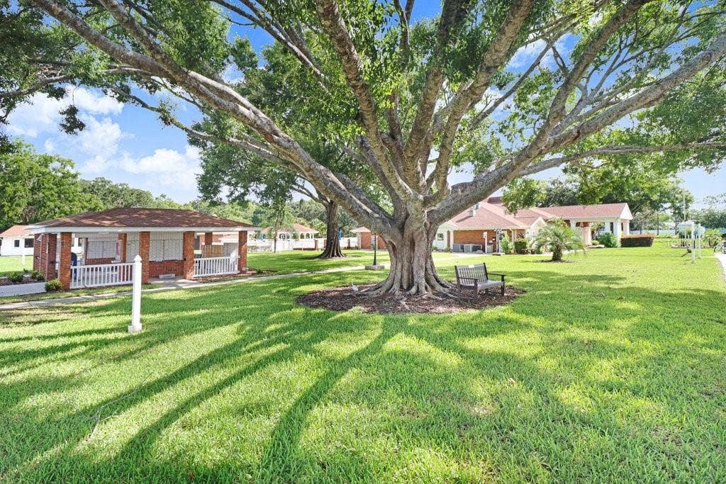 4949 PLEASANT HOLLOW TRAIL, #211, Lakeland, FL 33811