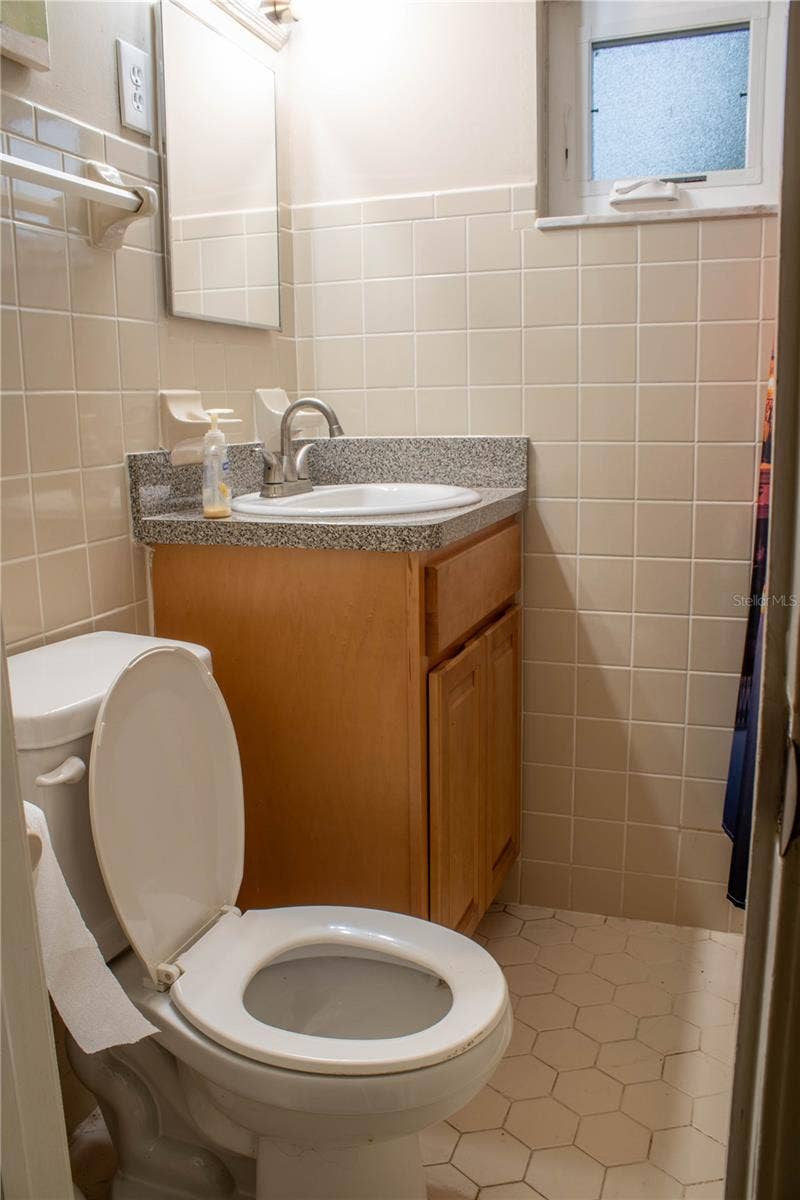 3142 HENDERSON CIRCLE W, Lakeland, FL 33803 3142 HENDERSON CIRCLE W, Lakeland, FL 33803