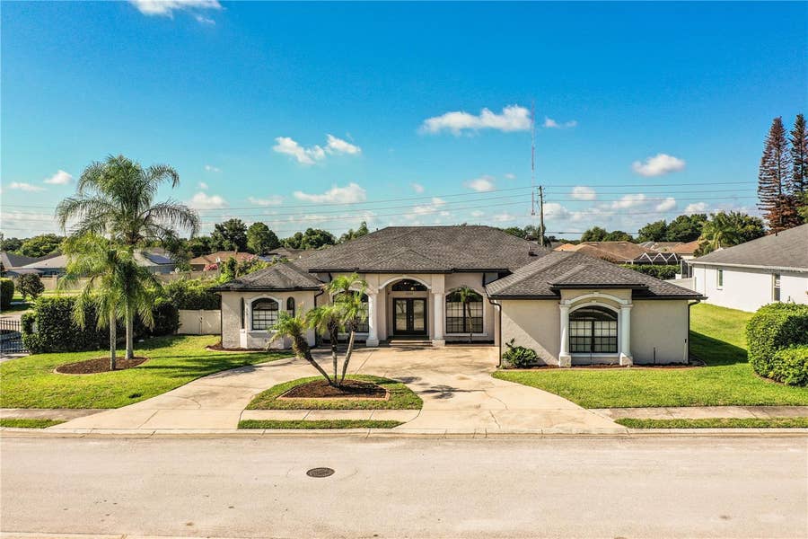 Property photo for 2205 CHESTERFIELD CIRCLE, Lakeland, FL