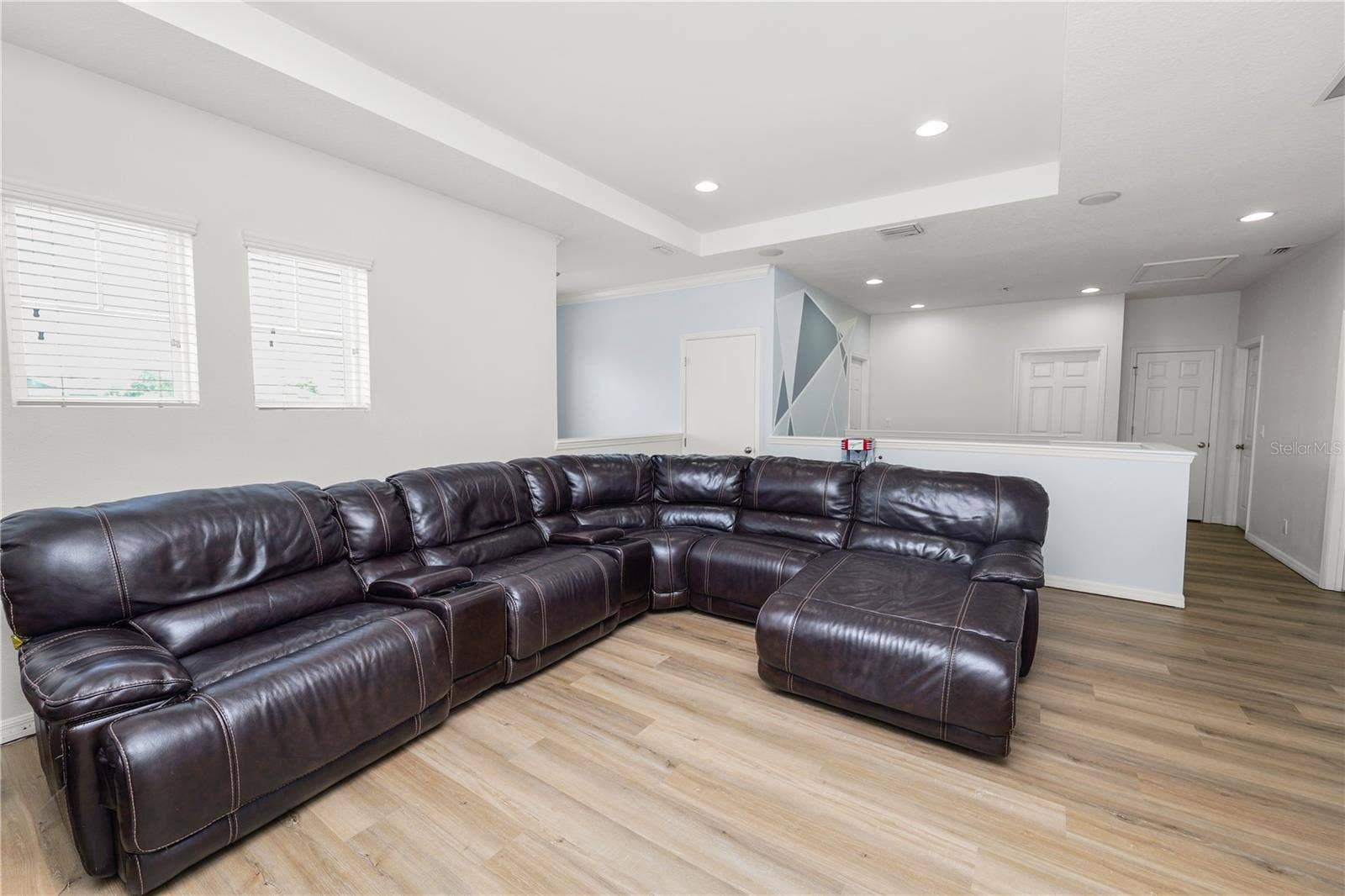 8775 SENTIERO DRIVE, Land O Lakes, FL 34637 8775 SENTIERO DRIVE, Land O Lakes, FL 34637