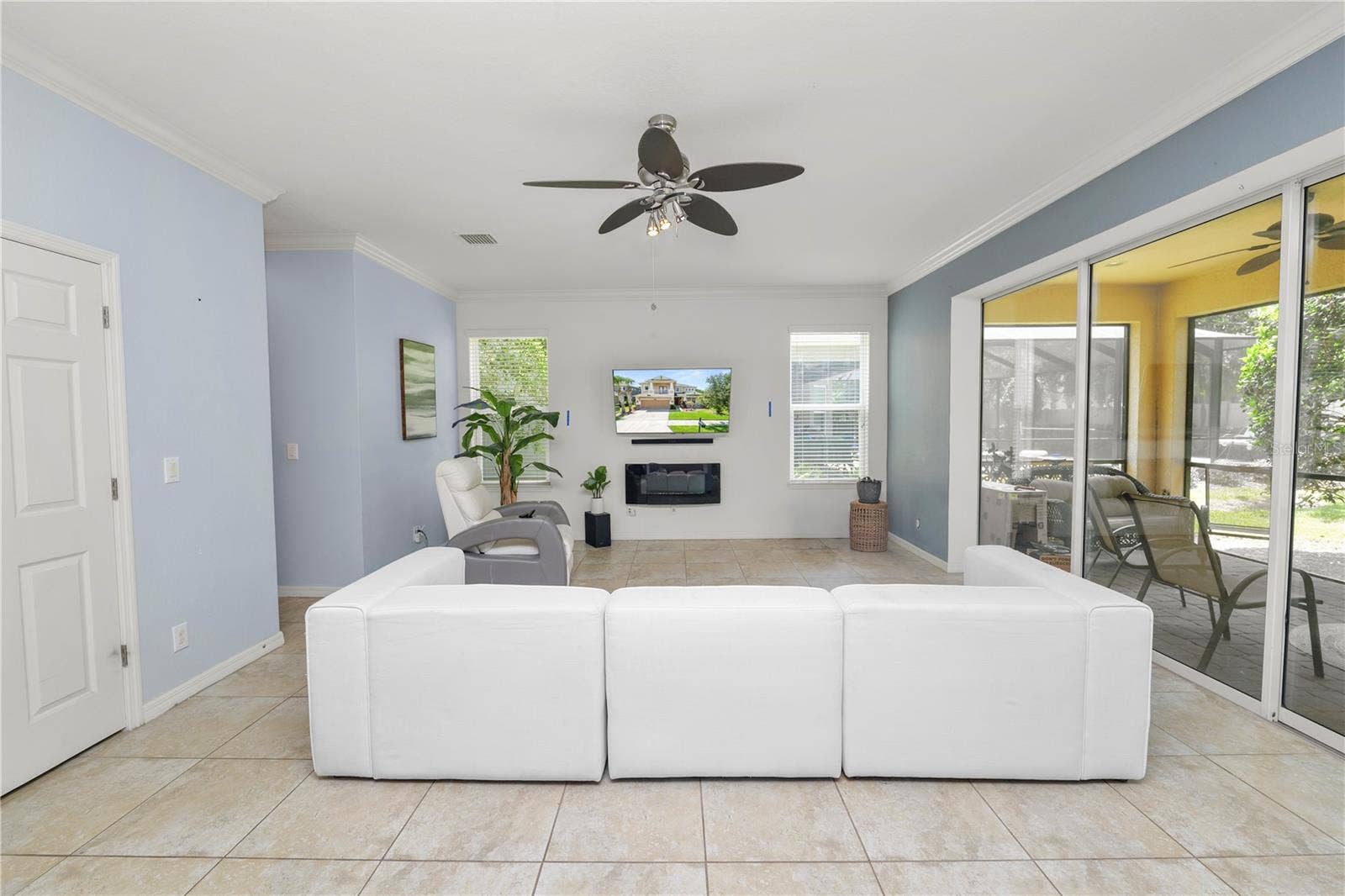 8775 SENTIERO DRIVE, Land O Lakes, FL 34637 8775 SENTIERO DRIVE, Land O Lakes, FL 34637