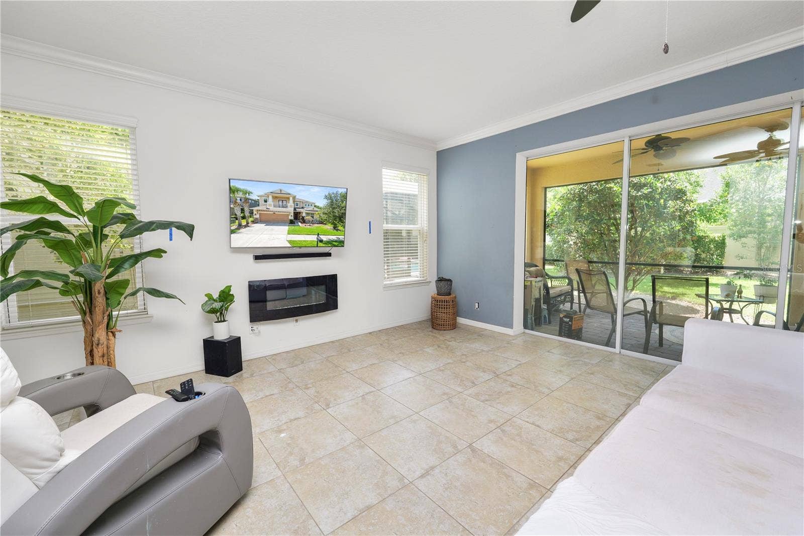 8775 SENTIERO DRIVE, Land O Lakes, FL 34637 8775 SENTIERO DRIVE, Land O Lakes, FL 34637