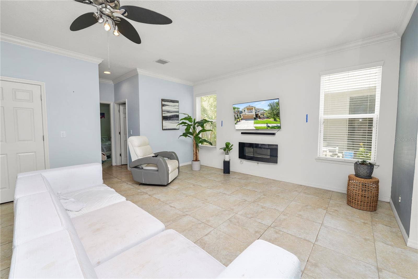 8775 SENTIERO DRIVE, Land O Lakes, FL 34637 8775 SENTIERO DRIVE, Land O Lakes, FL 34637