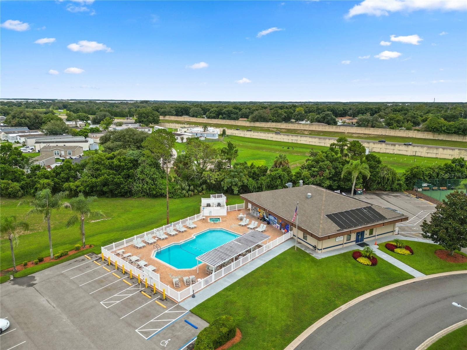 6121 KITTIWAKE DRIVE, Lakeland, FL 33809