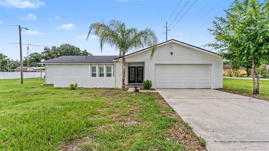 Property photo for 2055 AVENUE C, Mulberry, FL