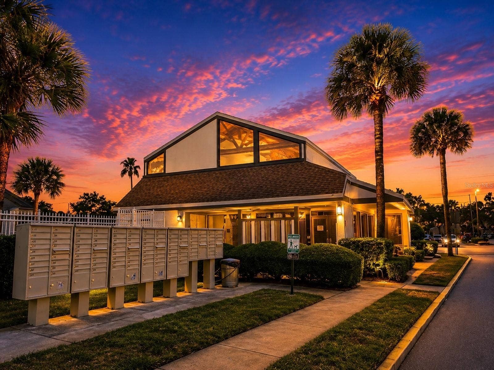 2117 LAKEWOOD CLUB DRIVE S, #7-N, St Petersburg, FL 33712 Club House