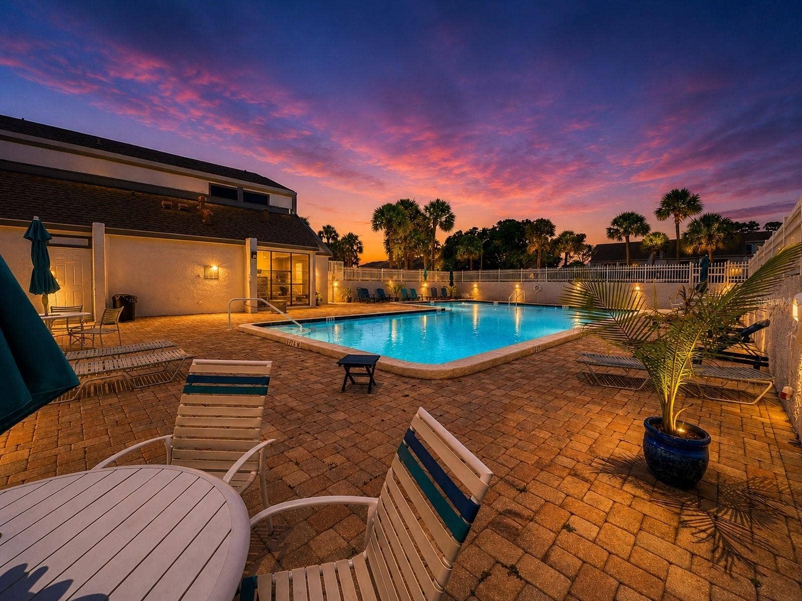 2117 LAKEWOOD CLUB DRIVE S, #7-N, St Petersburg, FL 33712 Pool