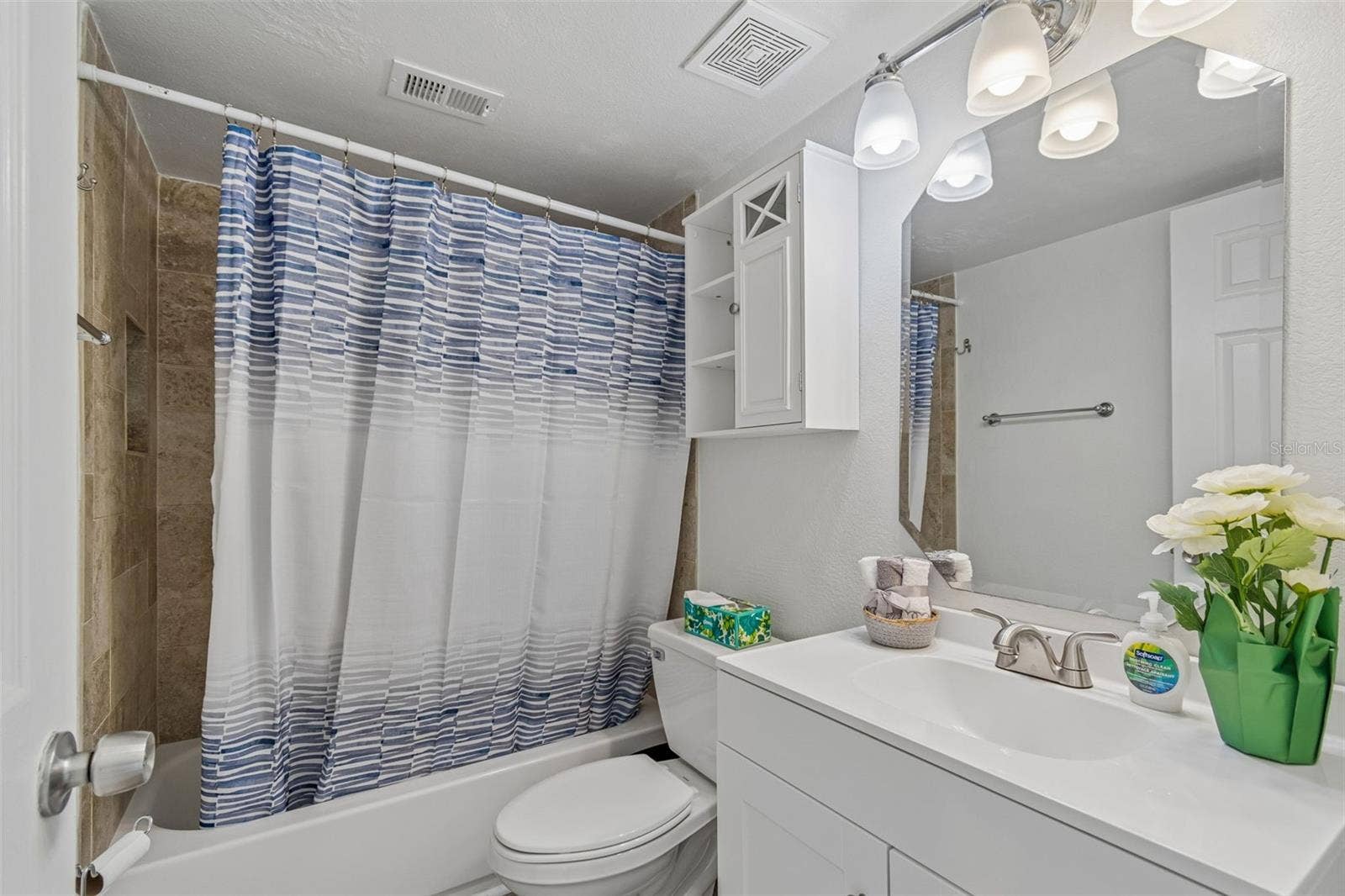 2117 LAKEWOOD CLUB DRIVE S, #7-N, St Petersburg, FL 33712 2117 LAKEWOOD CLUB DRIVE S, #7-N, St Petersburg, FL 33712