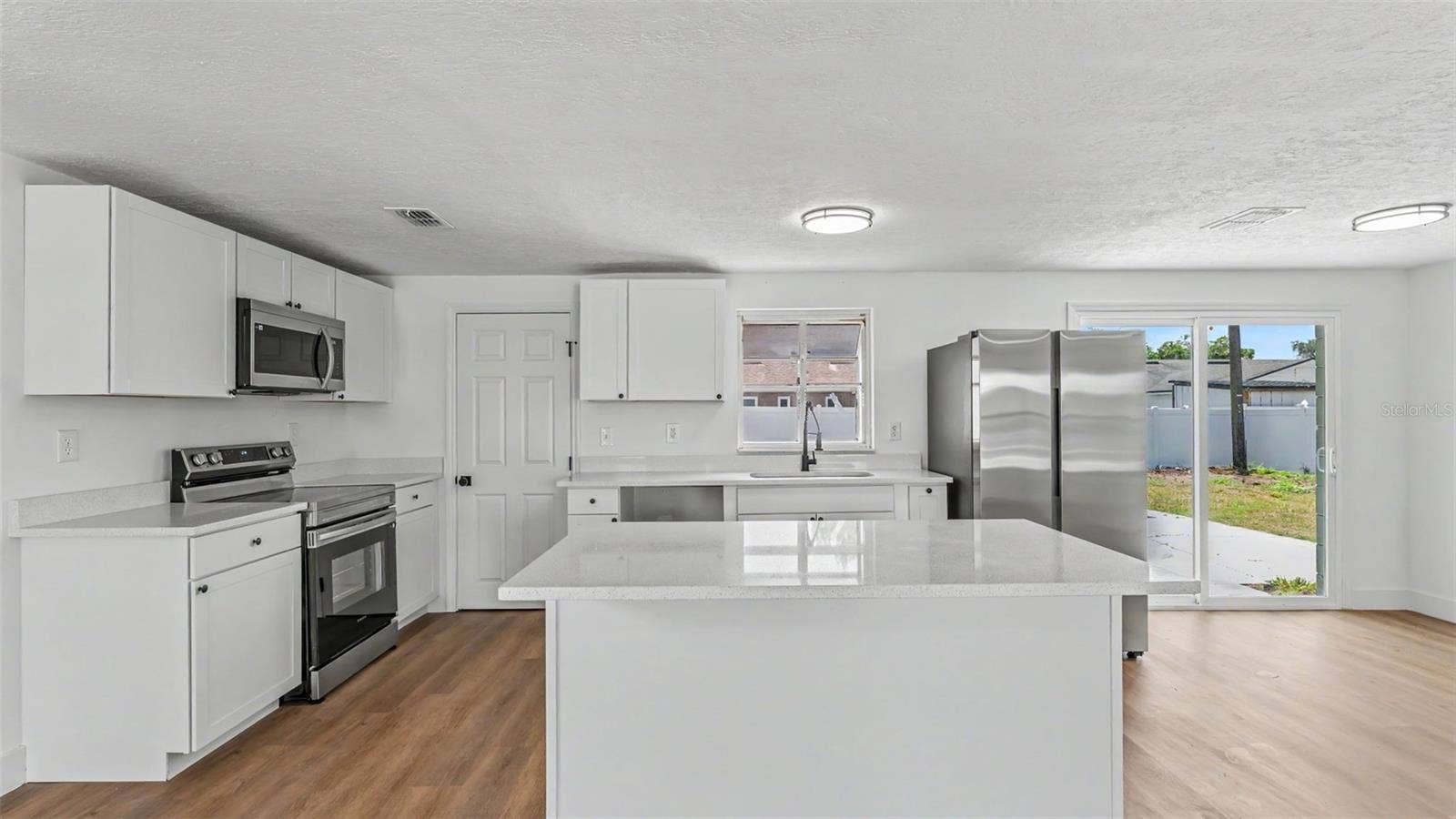 1726 CORDOVA CIRCLE W, Lakeland, FL 33801 1726 CORDOVA CIRCLE W, Lakeland, FL 33801