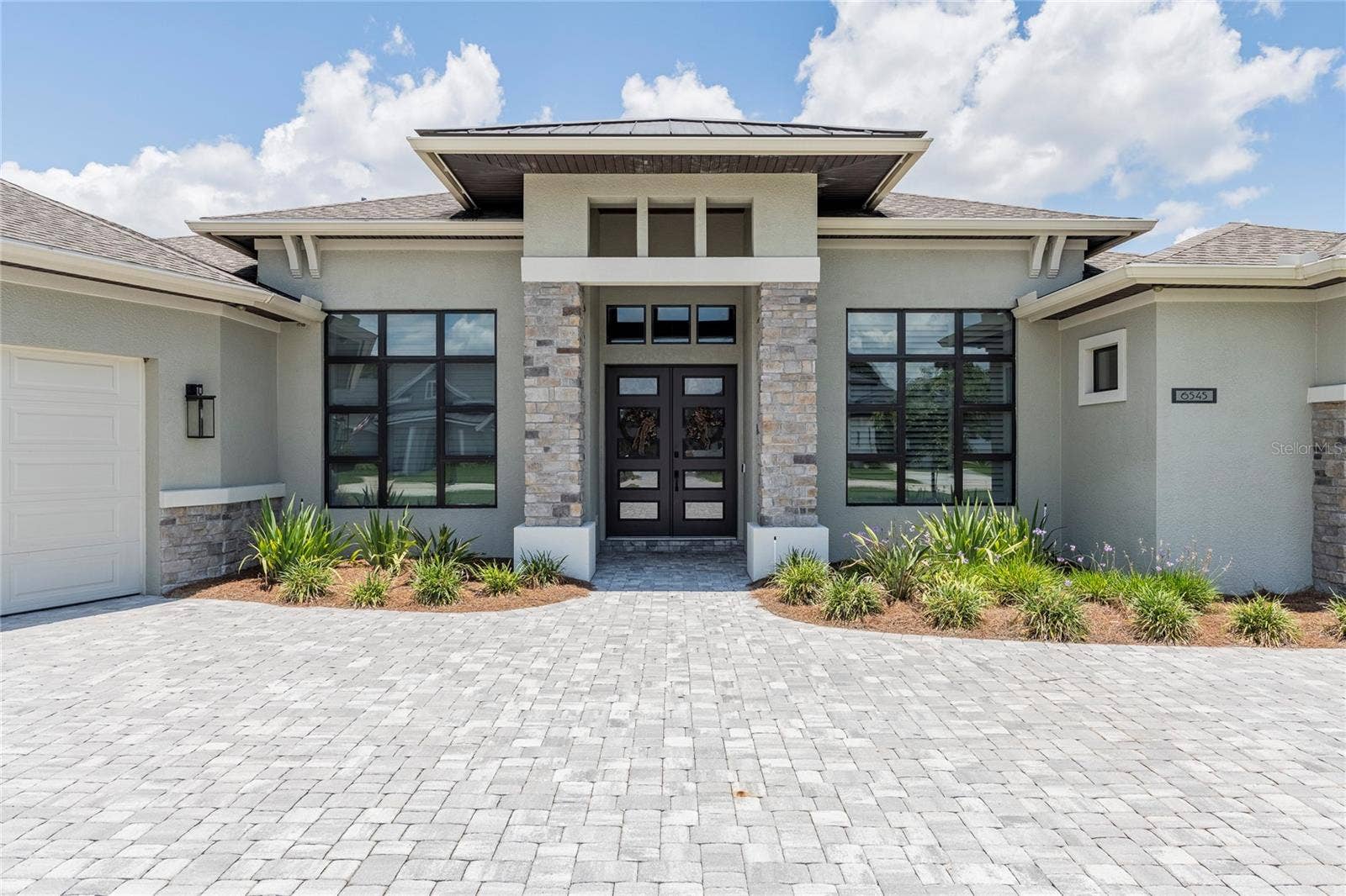 6545 EMERALD WOODS LANE, Lakeland, FL 33813 Entrance