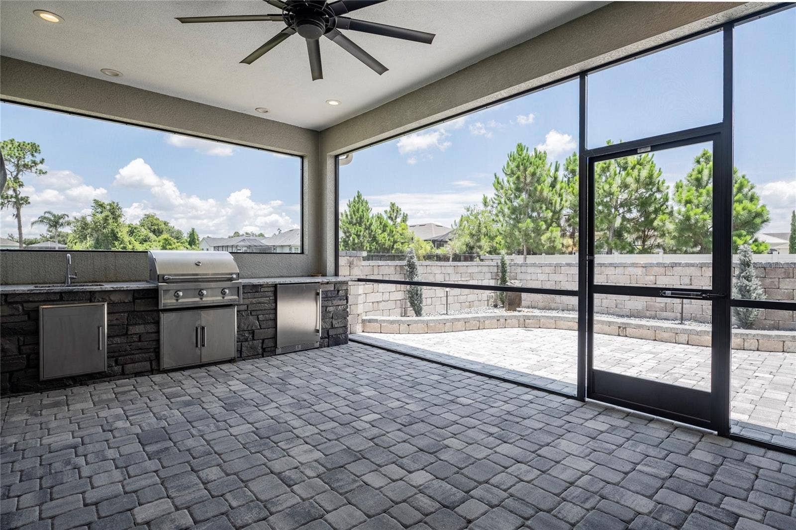 6545 EMERALD WOODS LANE, Lakeland, FL 33813 Outdoor Kitchen Lanai #2