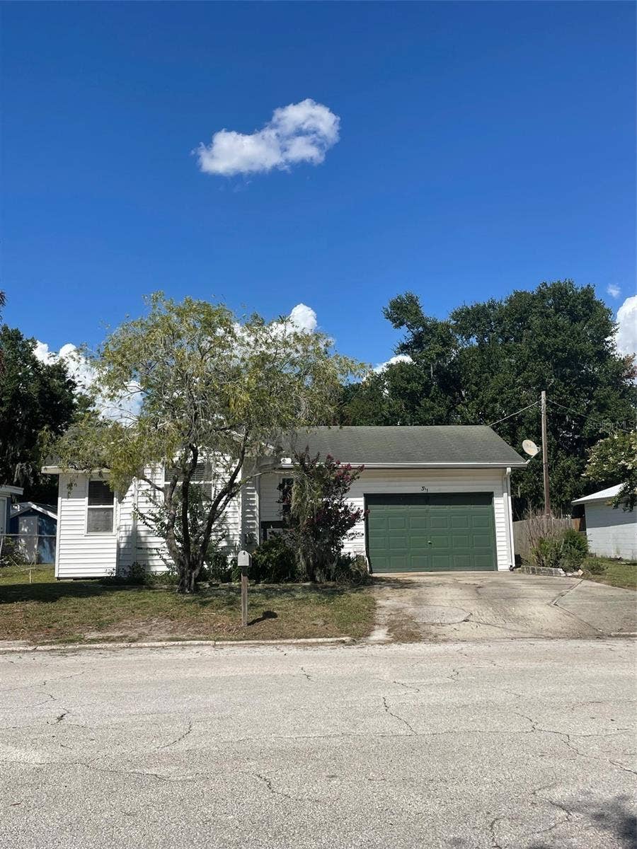 Property photo for 311 LAKE DALE DRIVE, Auburndale, FL