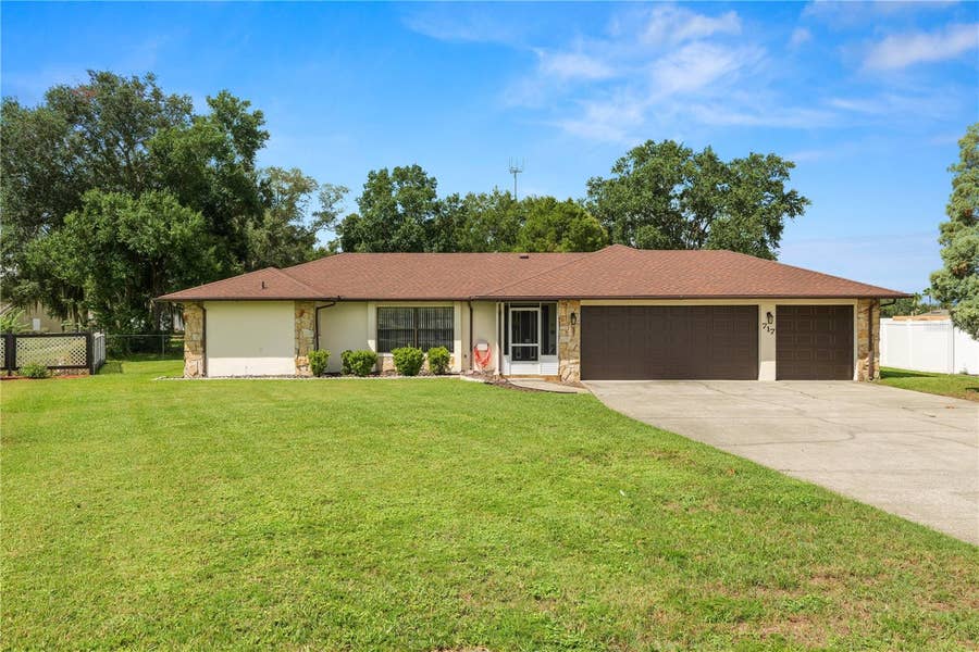 Property photo for 717 CEDAR KNOLL DRIVE S, Lakeland, FL