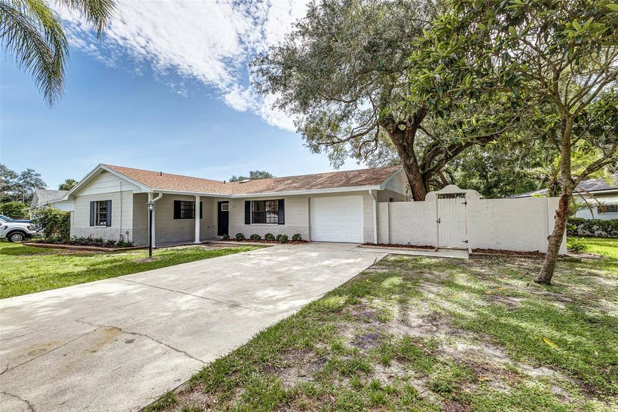 Property photo for 527 PRINCESS PLACE, Lakeland, FL