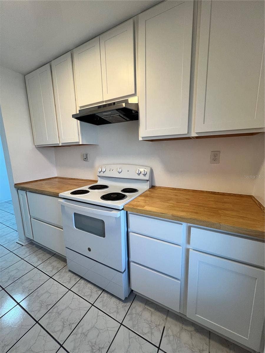 1700 6TH STREET NW, #A38, Winter Haven, FL 33881 Kitchen