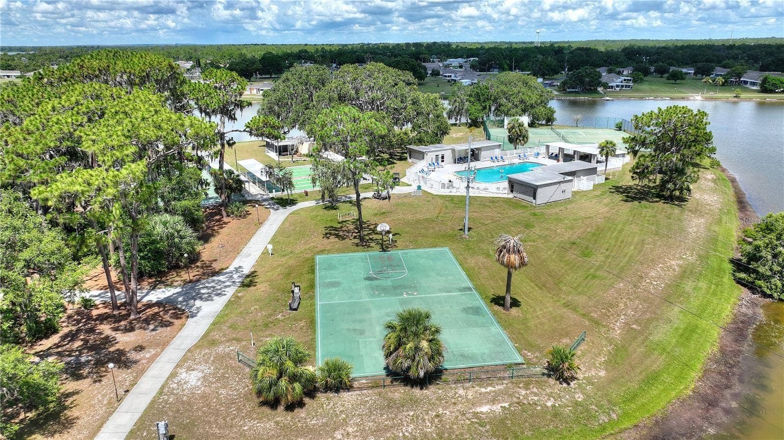 4719 CLUB CIRCLE, Lake Wales, FL 33854 4719 CLUB CIRCLE, Lake Wales, FL 33854