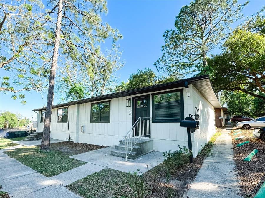 Property photo for 722 ANGELINA LANE, Lakeland, FL