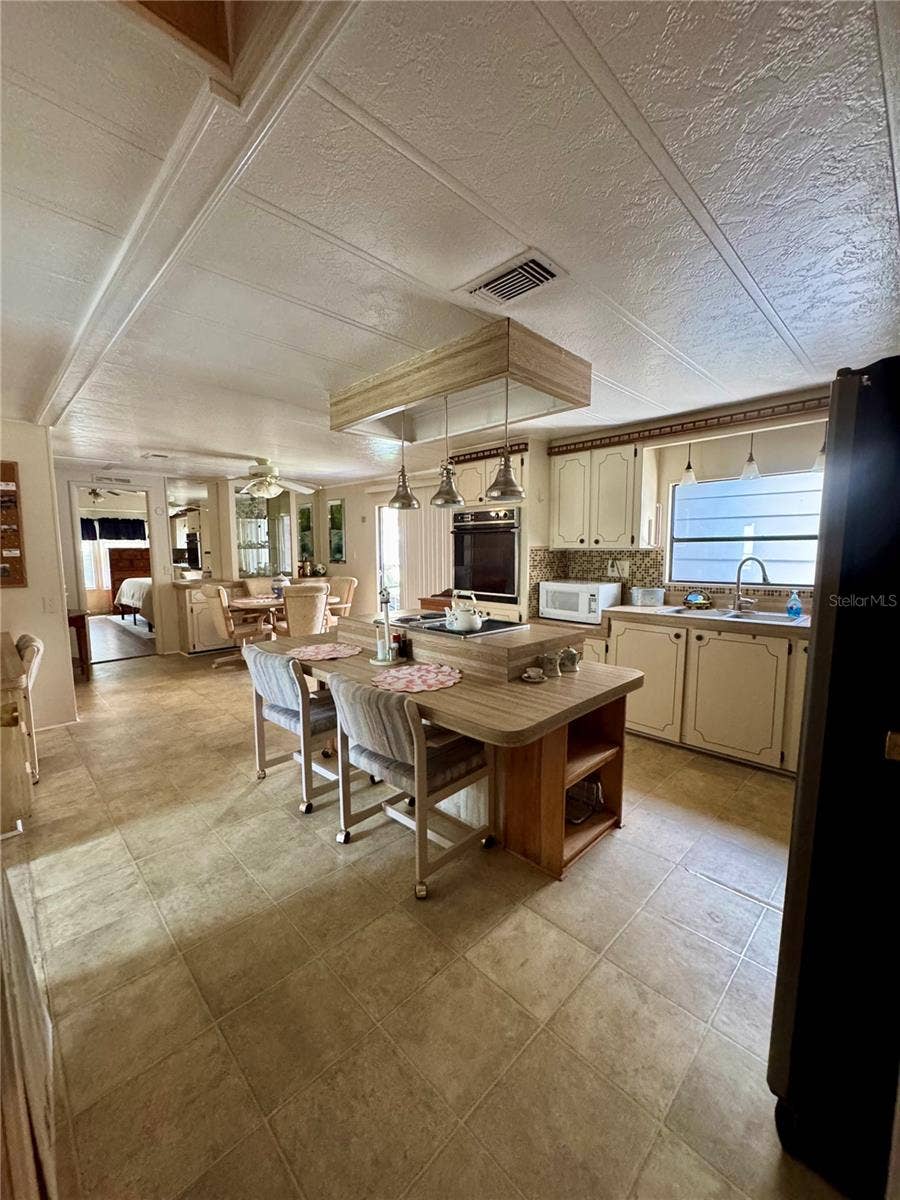 119 JANA CIRCLE, Auburndale, FL 33823
