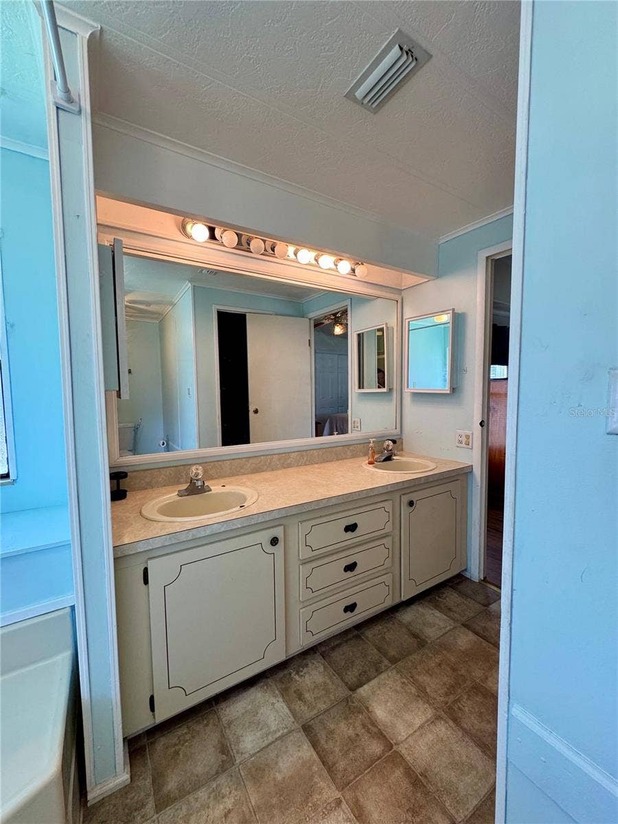 double sinks for comfort