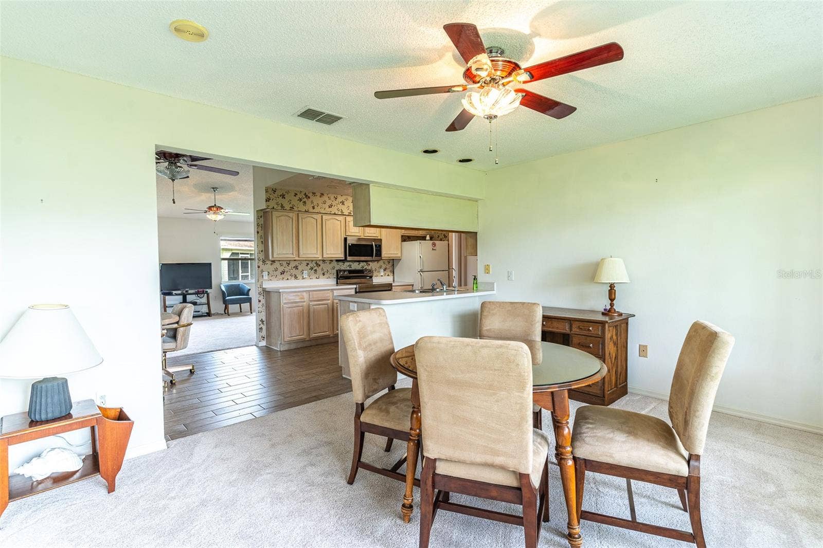2260 GRAND CYPRESS DRIVE, Lakeland, FL 33810 2260 GRAND CYPRESS DRIVE, Lakeland, FL 33810