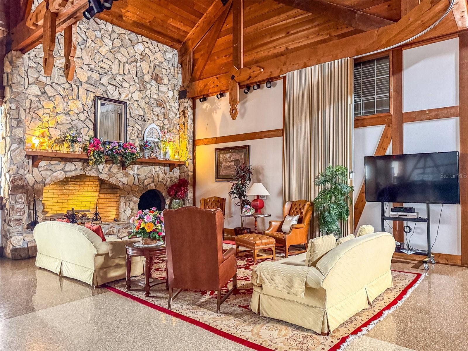2260 GRAND CYPRESS DRIVE, Lakeland, FL 33810 2260 GRAND CYPRESS DRIVE, Lakeland, FL 33810