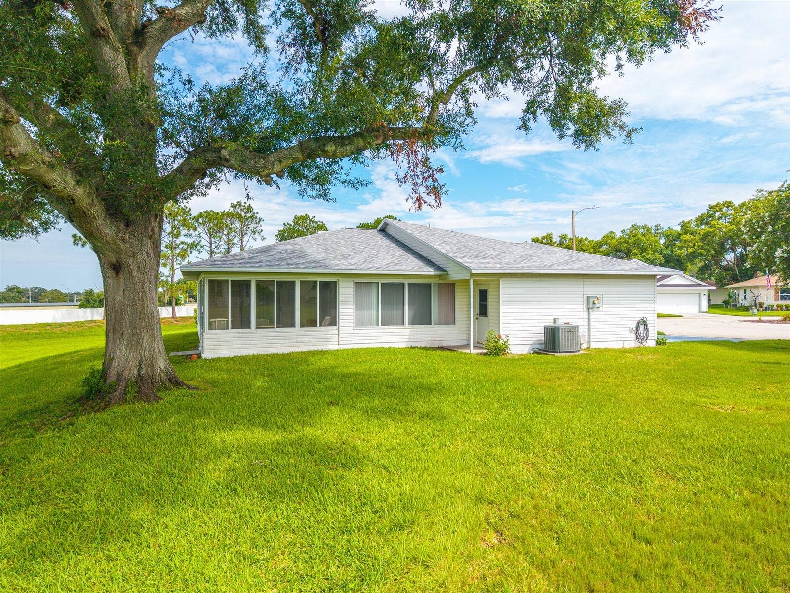 2260 GRAND CYPRESS DRIVE, Lakeland, FL 33810 2260 GRAND CYPRESS DRIVE, Lakeland, FL 33810