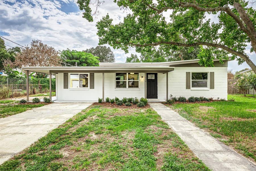 Property photo for 526 VICTORIA BOULEVARD, Auburndale, FL