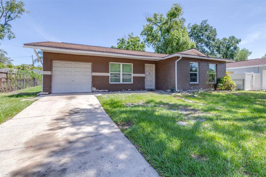 Property photo for 911 W GASTON PLACE, Tampa, FL