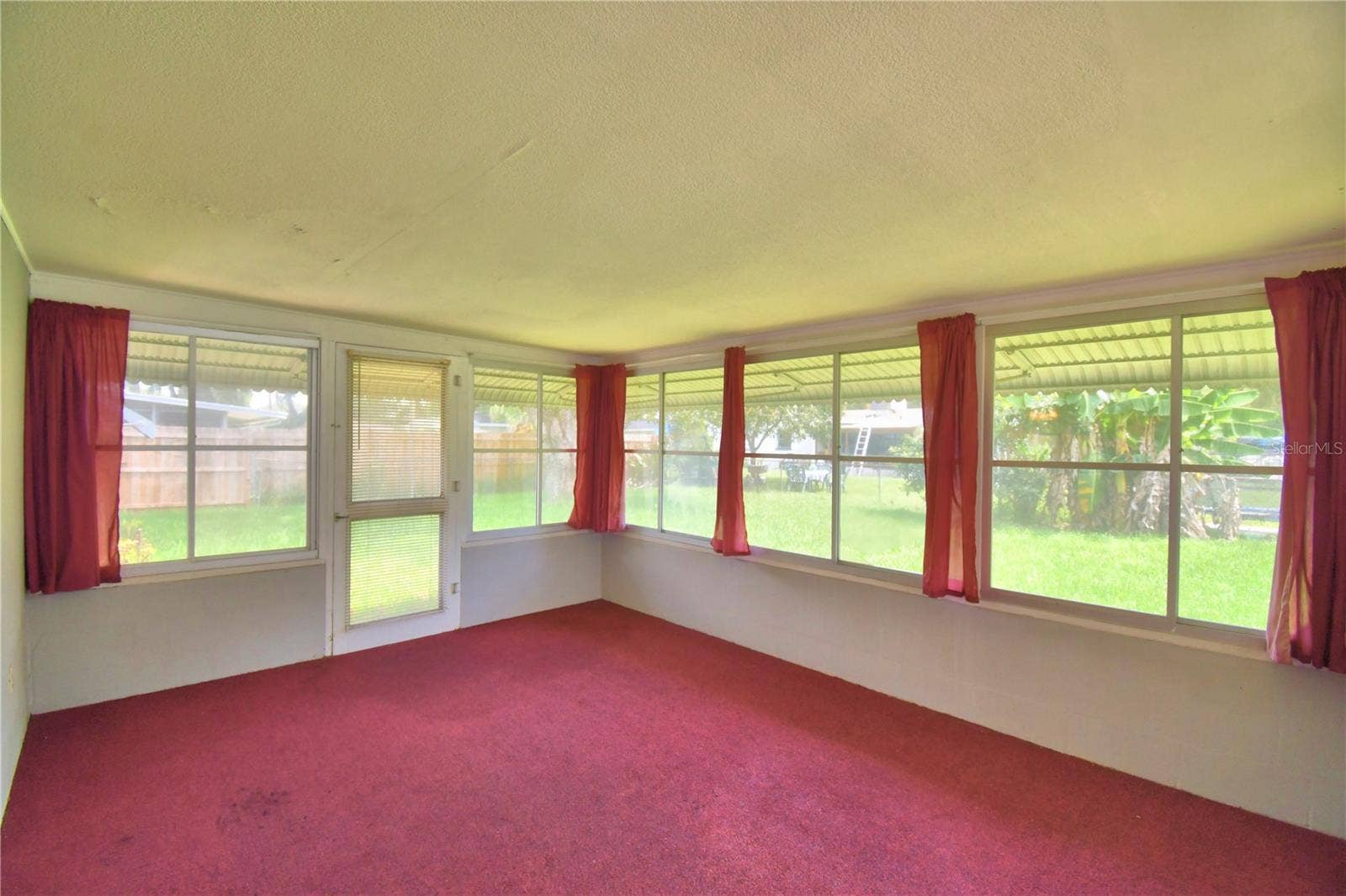 2521 MCCRANIE PLACE, Lakeland, FL 33801 2521 MCCRANIE PLACE, Lakeland, FL 33801