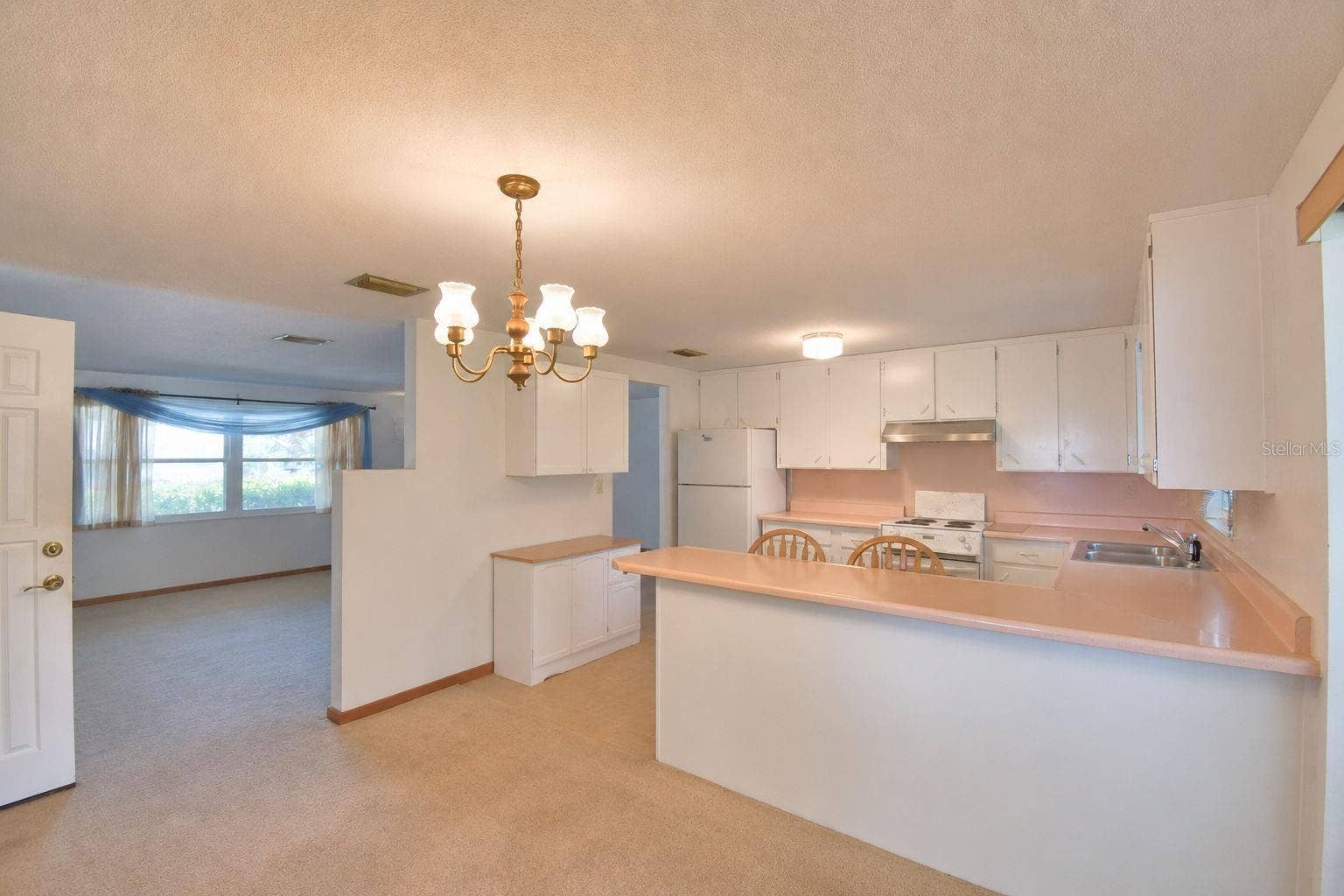 2521 MCCRANIE PLACE, Lakeland, FL 33801 2521 MCCRANIE PLACE, Lakeland, FL 33801