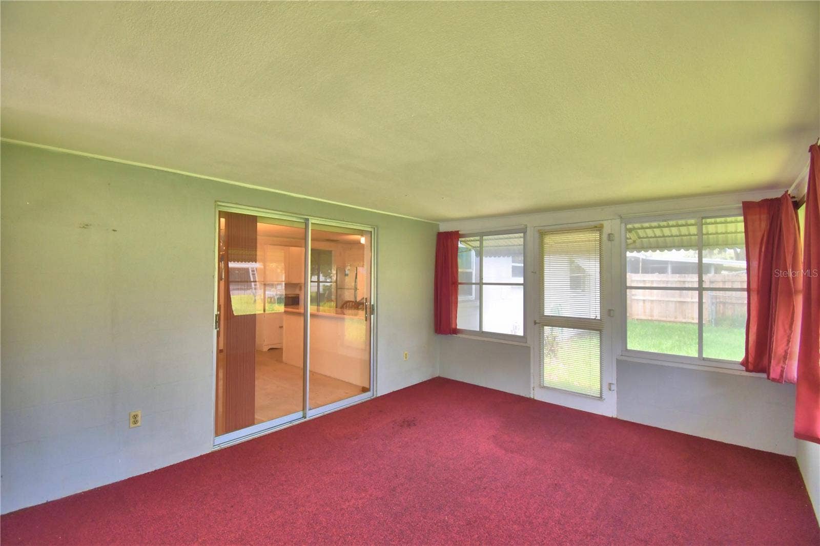 2521 MCCRANIE PLACE, Lakeland, FL 33801 2521 MCCRANIE PLACE, Lakeland, FL 33801