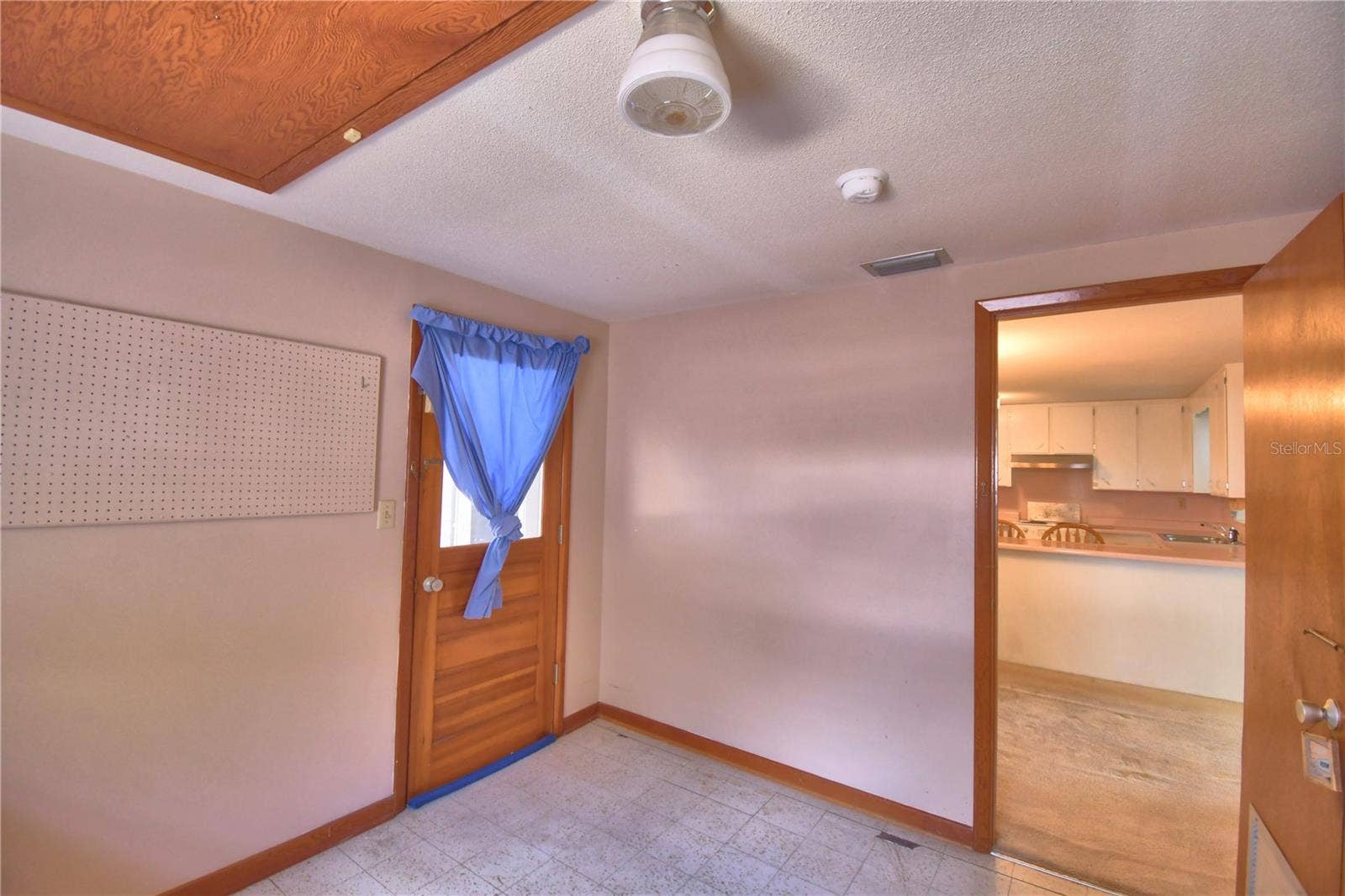 2521 MCCRANIE PLACE, Lakeland, FL 33801 2521 MCCRANIE PLACE, Lakeland, FL 33801