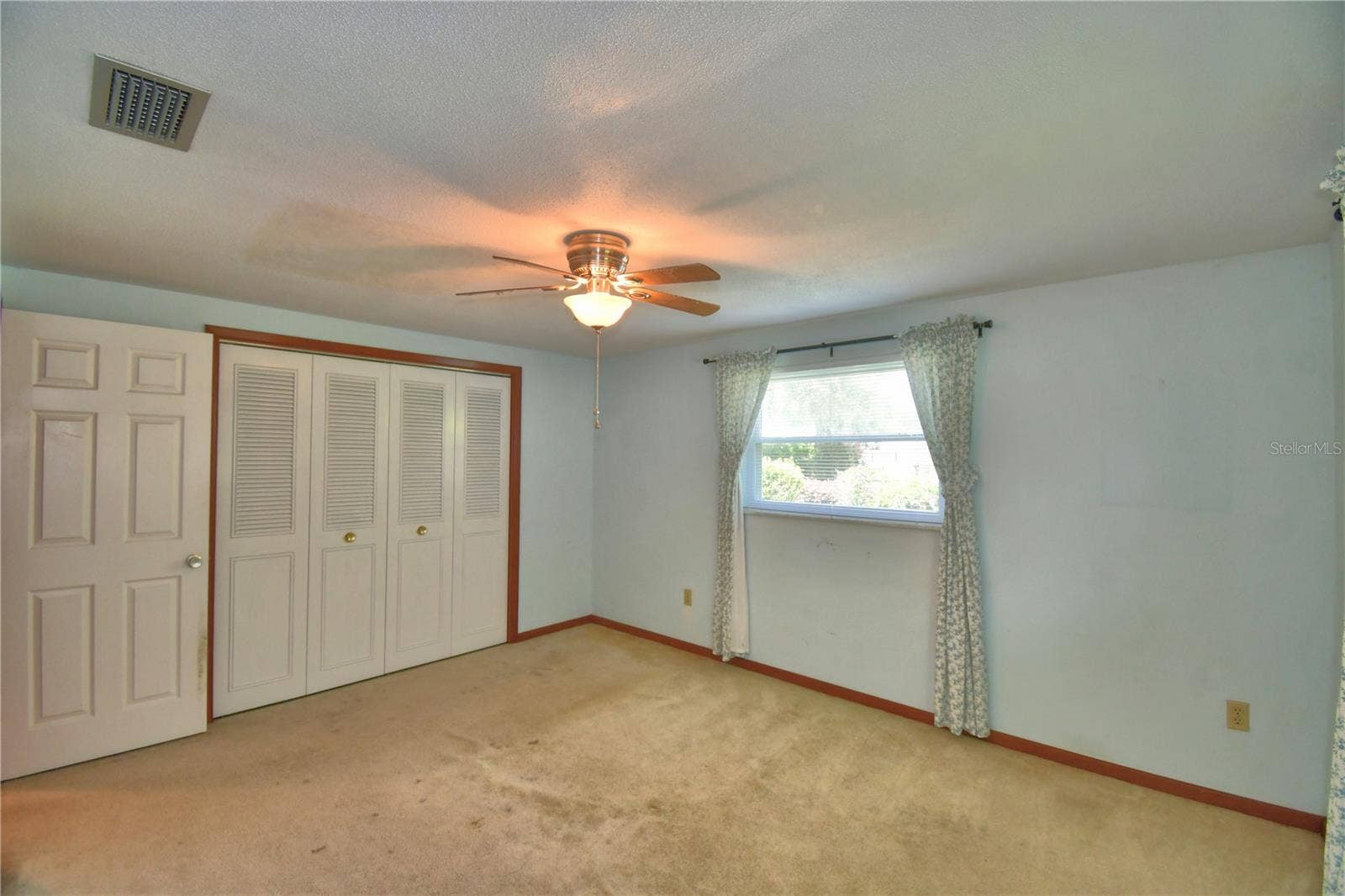 2521 MCCRANIE PLACE, Lakeland, FL 33801 2521 MCCRANIE PLACE, Lakeland, FL 33801