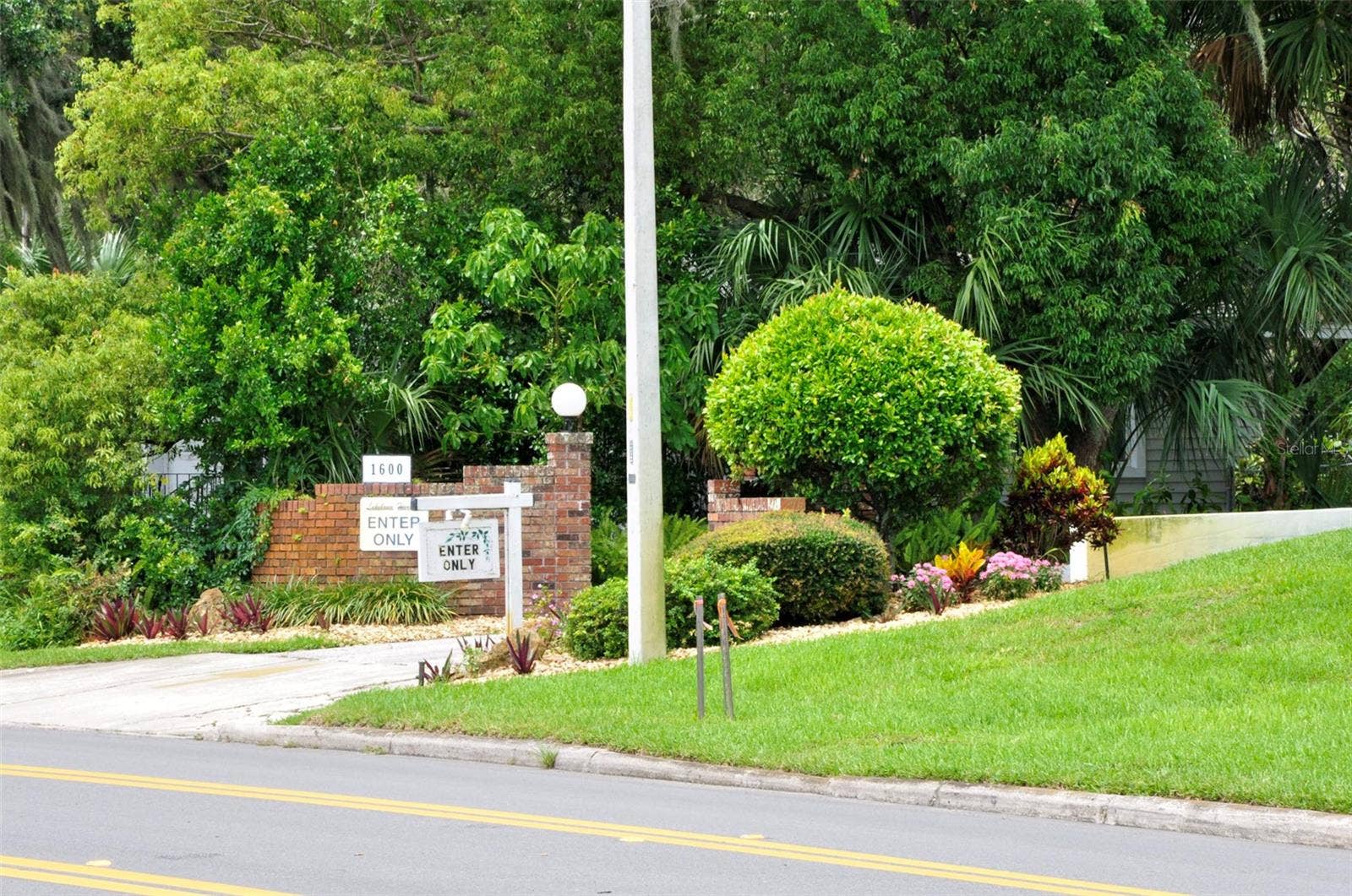 1600 W LAKE PARKER DRIVE, #A25, Lakeland, FL 33805 1600 W LAKE PARKER DRIVE, #A25, Lakeland, FL 33805