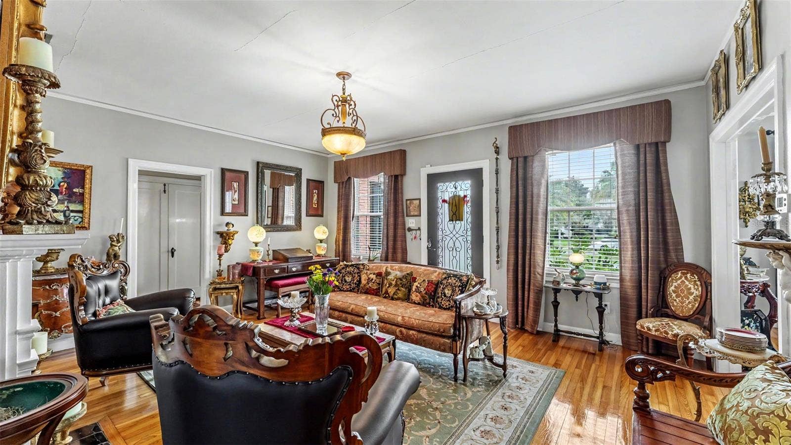 212 KENWITH ROAD, Lakeland, FL 33803 Living Room